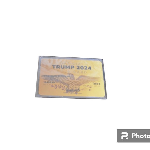 Collectible Memorable Official Gold Card TRUMP 2024 ~ 3' x 2' PREMIUM MEMBER - Picture 2 of 6